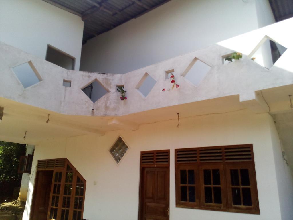 Smart Holiday Inn Galle Exterior photo
